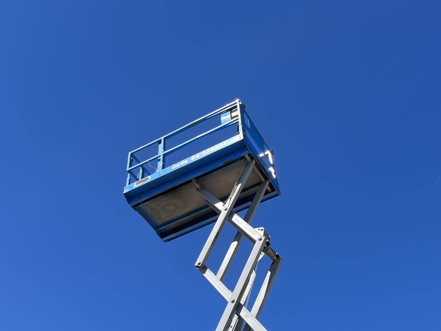 ./imagenes/INVOICE/2019/17079/ASCENSOR TIPO TIJERA GENIE GS-3268RT (49).JPG